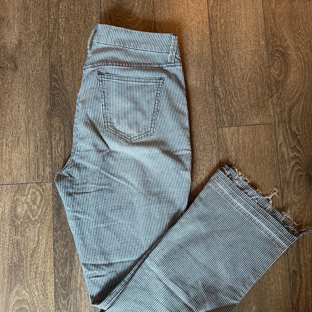 Joe's Jeans - Light Blue Striped High Rise Wide Leg Crop Size 29